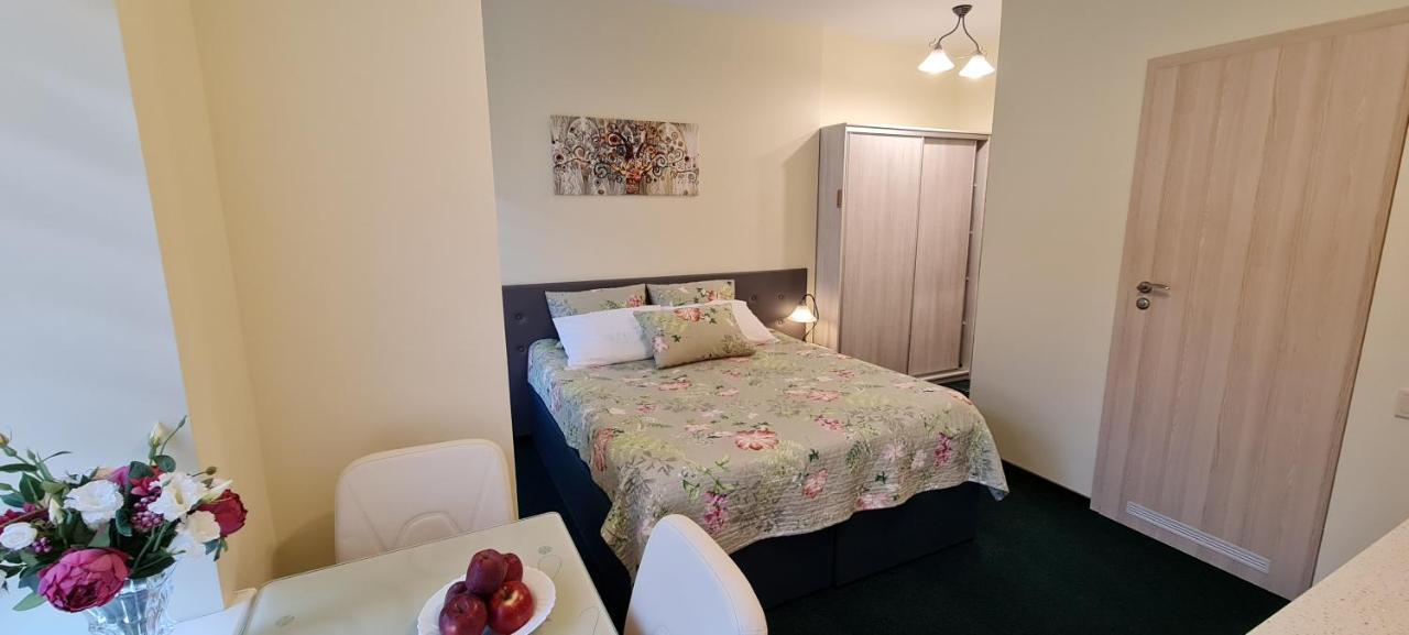 Apartamentai Vyta Klaipėda Exterior foto
